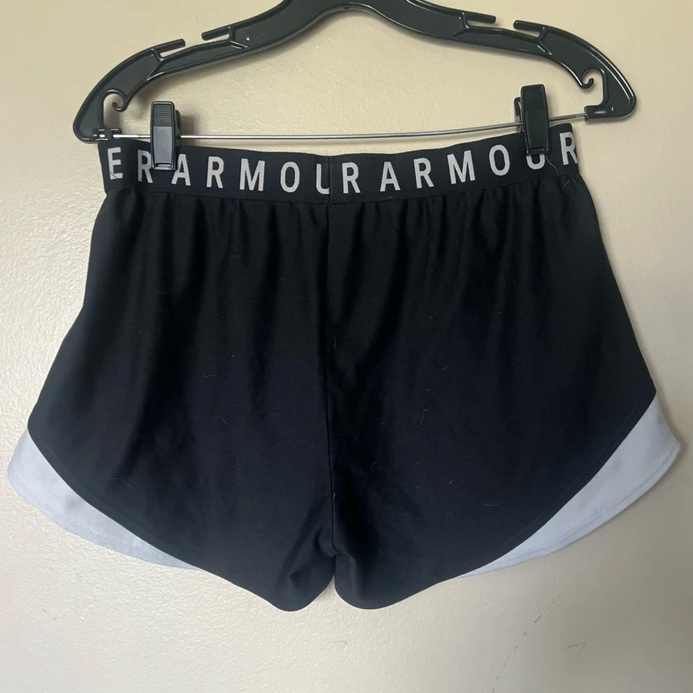 Under Armour Women's Athletic Shorts in Black and White - Picture 3 of 4